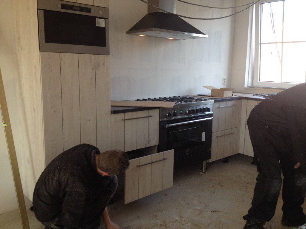 YvetteJaarsveld's tweet photo. Project #Berghorst #Enter fraaie Keukens #Voortman Rijssen  badkamers van #Weshuis @harold_wessels @TSBouwVastgoed https://t.co/bU1sVE2a40