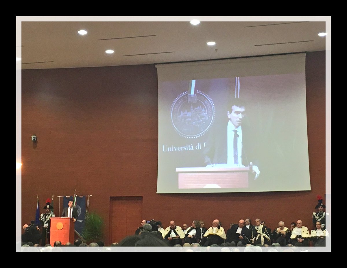 MariadeleDS's tweet image. "Mettere in discussione noi stessi per diventare più forti."
Grazie Onorevole Martina. @maumartina #unifg