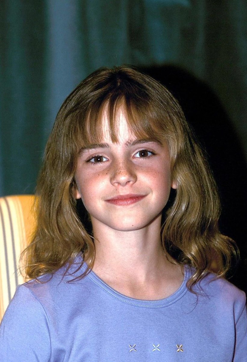 Emma Watson Japan Pa Twitter エマ ワトソンの昔 10歳 と現在 25歳 エマワトソン Thenandnow T Co 99jzk0iuon