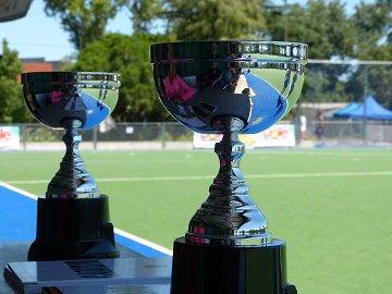 hockeyargplus's tweet photo. Torneo de Verano: LA “COPA DOLE” QUEDÓ PARA ITALIANO EN DAMAS Y QUILMES EN CABALLEROS ▶ https://t.co/ebz3QrKOjI https://t.co/ZvToKqDUlo