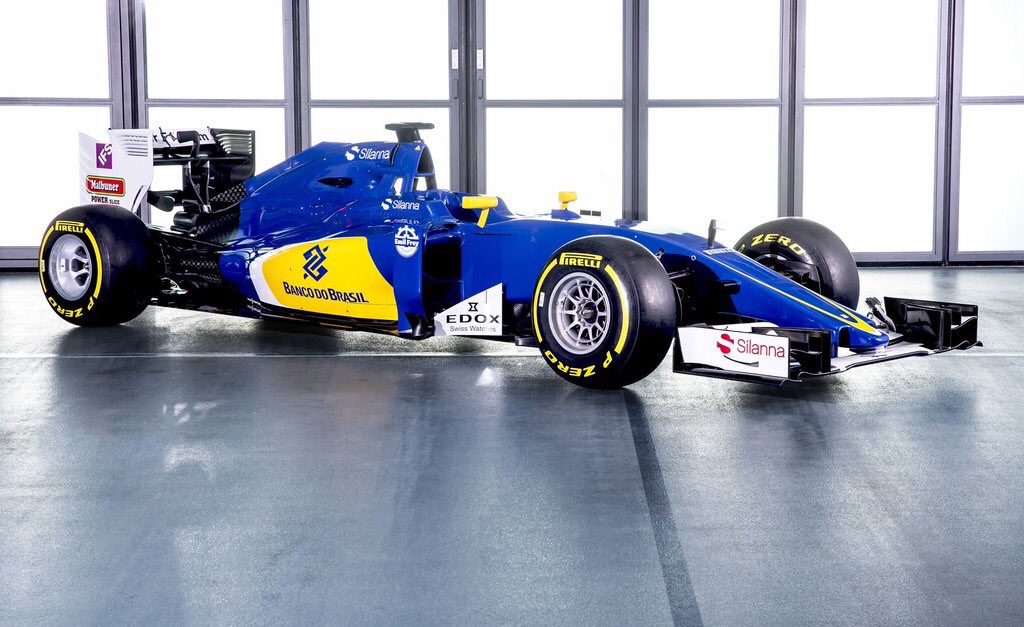 BoxesNews's tweet photo. Sauber C35 Ferrari, el F1 2016 que faltaba. https://t.co/xTtQuIo8TR