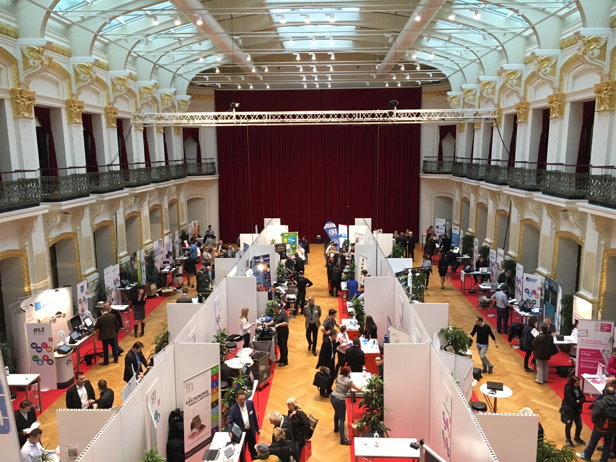 HansArsenovic's tweet photo. Was es nicht alles gibt 😉 - Ab heute bis Samstag Registrierkassen-Messe der @WKOwien in den Sophiensälen https://t.co/zUAVP3yk4z