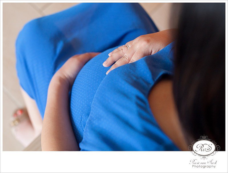 Sneak Peek : Delft Maternity Photography rurievansarkphotography.com/maternity-phot…