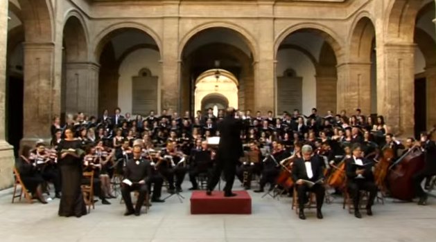 [VÍDEO] Réquiem de Mozart, por el Coro <a href="/unisevilla/">Universidad de Sevilla</a> y en el Rectorado 😮 youtu.be/lxnF2FKDs18