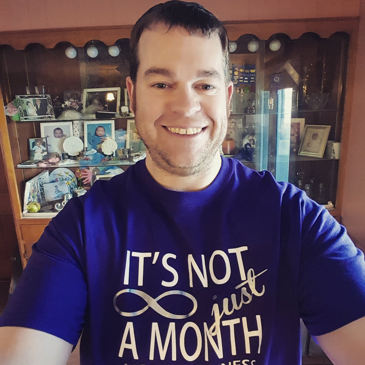timguilfoyle2's tweet photo. Wearing purple today for #RareDiseaseDay in honor of my son Holden's who was born with MPS VI. #WRDD2016 #MPSStrong https://t.co/zBm9lNvHoX