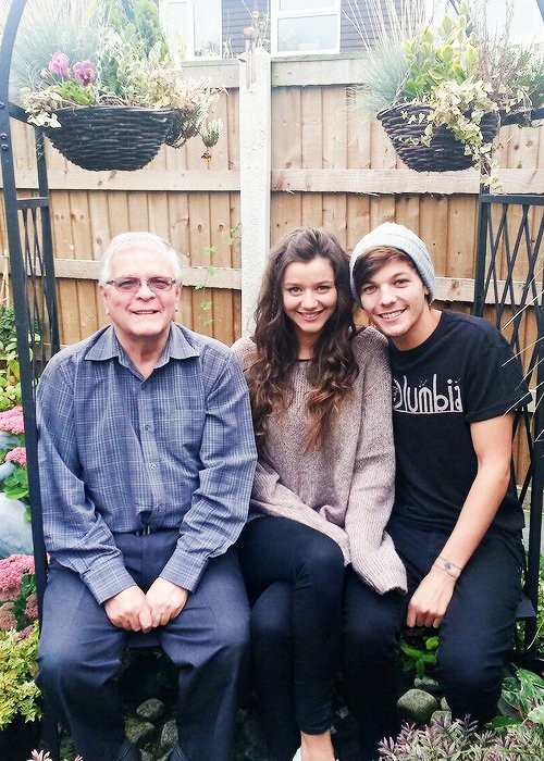 _Directioner190's tweet photo. Держись, Лу😥✊
Мы с тобой💖
#StickToLouis
#RIPKeith https://t.co/wFlwS4T2fd