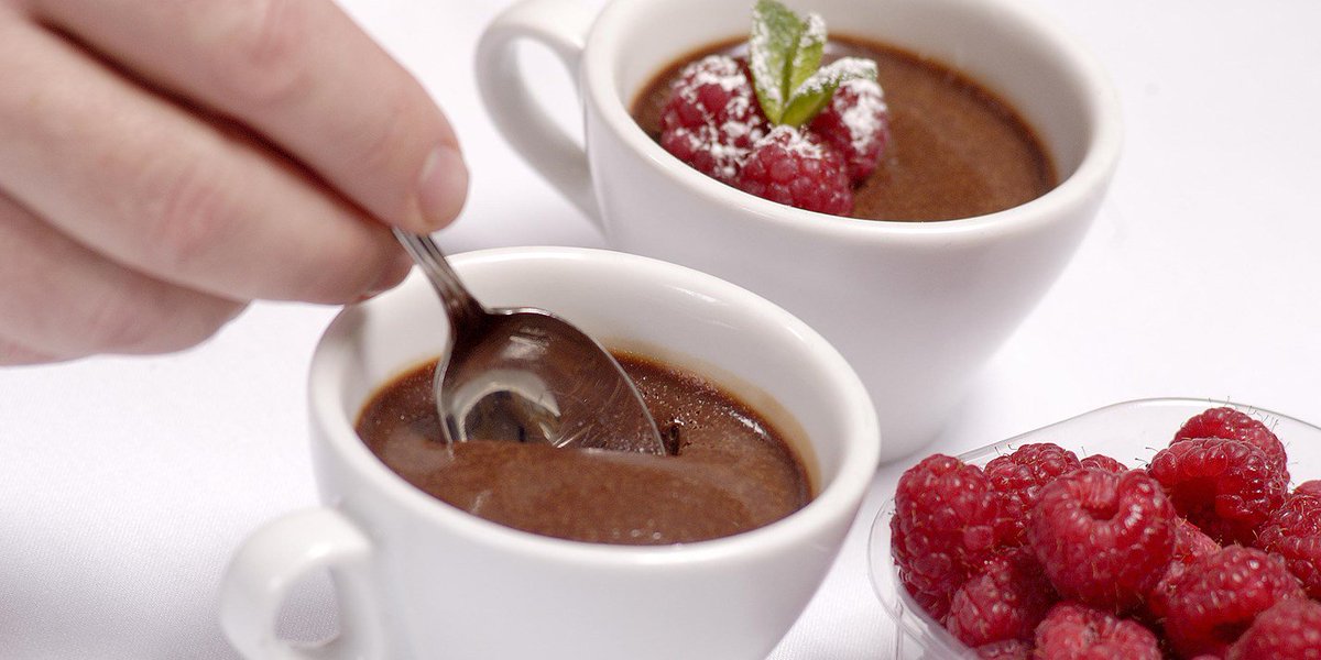 gbchefs's tweet image. A scrumptious mid-week after dinner treat - @paul_heathcote's simple chocolate pots! togbc.com/T0MhCd