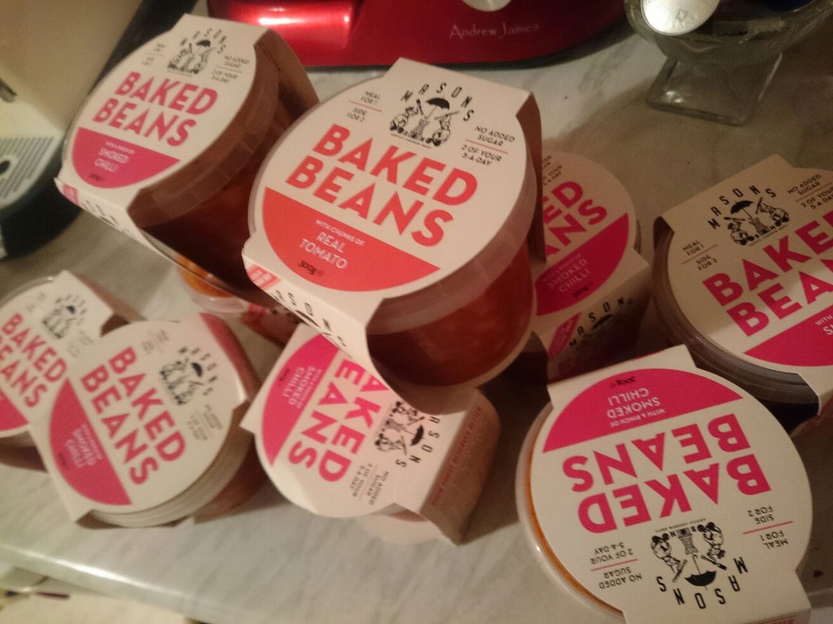 Contraband_Int's tweet photo. Today's Contraband lunch consists of a beauty from @hartlandpies and @MasonsBeans. Thank you, @farmdrop! https://t.co/9reF9uEdcv