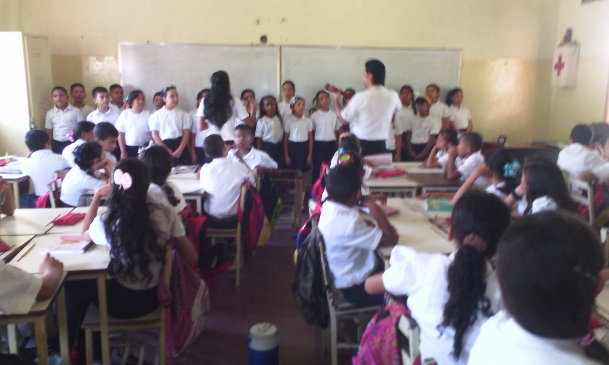 #ElSistemaCumple41Seguimos celebrando el aniv. <a href="/elsistema/">El Sistema</a> <a href="/SistemaGuarico/">Sistema Orq. Guárico</a> EscuelaB.FranciscoSalias
