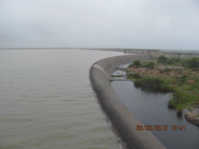 BWGovernment's tweet photo. SHASHE DAM YESTERDAY (28/2/16)

#Pula - Keep #Praying4Rain https://t.co/QM5OomPXtn