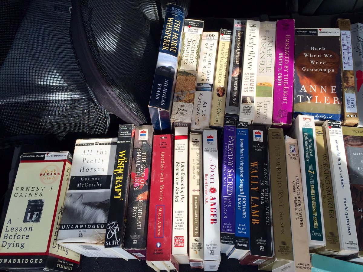 sue_massey7's tweet photo. #mondaymotivation
Cleaning out #BooksOnTape
#thirst for #PositiveChange #learn #grow #BCommunity
#LeapOfFaith๐ธ#Oprah https://t.co/TeVnbwCg3Q