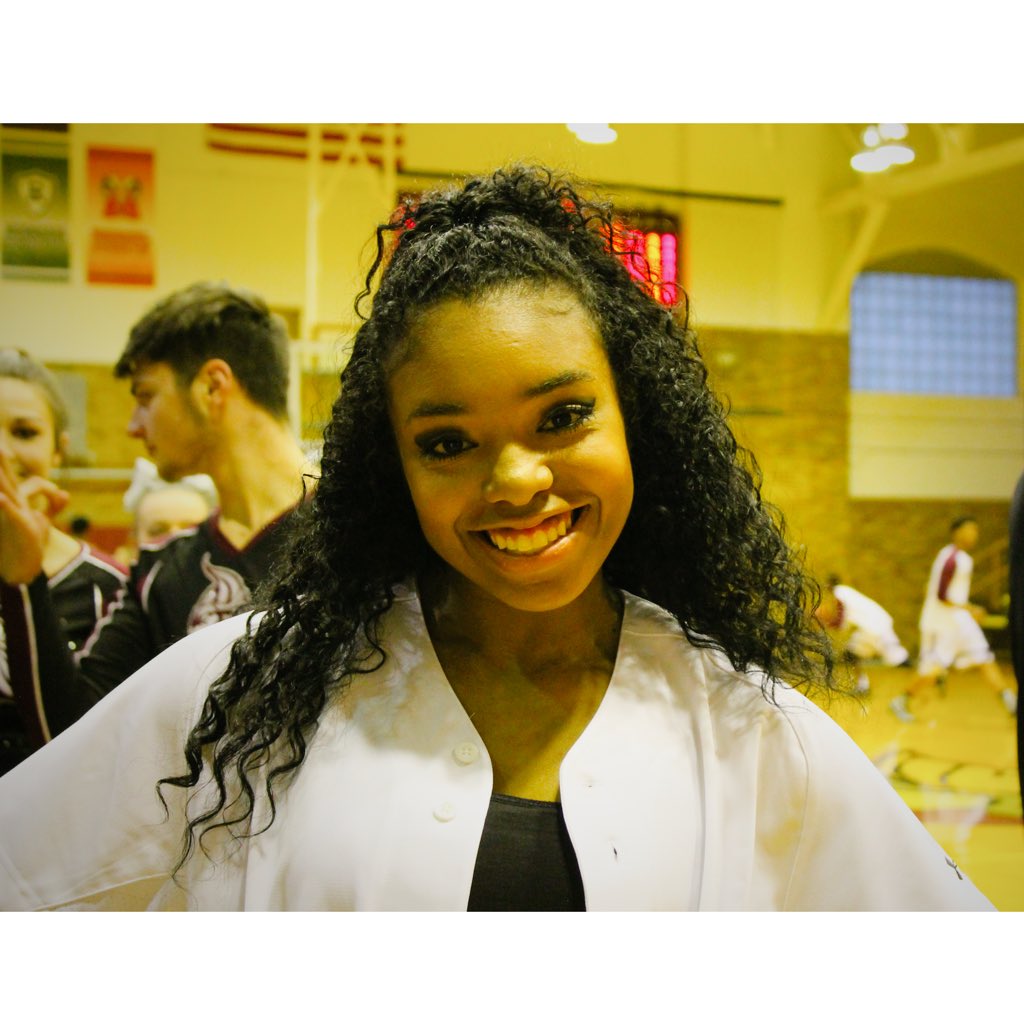 DHS_Editors's tweet photo. Cheer/Pompette Senior Night Part Two 🎓 #WeLoveOurSeniors ❤️ :: photos by @madiii_elaiine https://t.co/mZRDyq7eYK