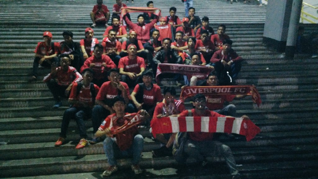 Reds_BogorTimur's tweet photo. This Is From @Reds_BogorTimur ikut memerahkan SUGBK , Nuhun @BIGREDS_IOLSC #SingPentingGuyub #MayanRunnerUP β https://t.co/S9FjZIkEBp