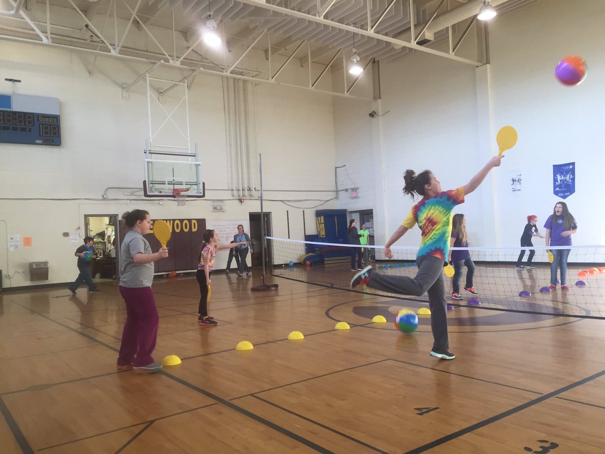 Gwoodelem's tweet photo. The famous Ms. McEntire at work! #penates #mcdowellinspires @AWDowdle https://t.co/GYwrxeLWmo