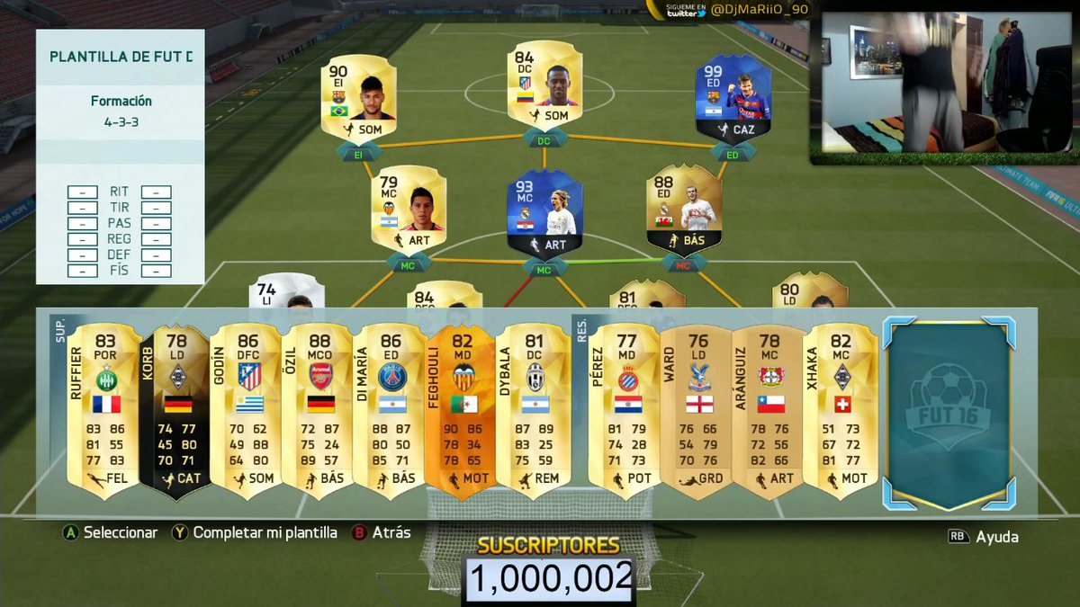 Fantasmaa_01's tweet photo. Momento epico @DjMaRiiO_90 Grande eres un crack te lo merecias espero que puedas llegar a muchos subs https://t.co/37BtbcgWY2