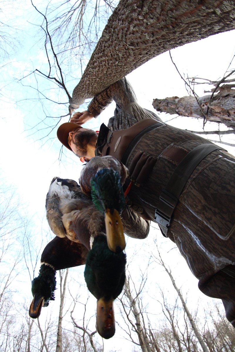 drakewaterfowl's tweet photo. RT if you miss leaning up against a tree... #drakewaterfowl #alwaysinseason https://t.co/dUjnufYU4e