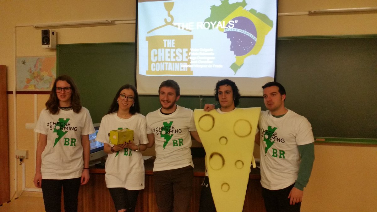 MonicaGalDom's tweet photo. Enhorabuena #theroyals.  Impresionante proyecto @IESZorrillaFP para #thecheesecontainer Brazil https://t.co/eON3ZUBPmo