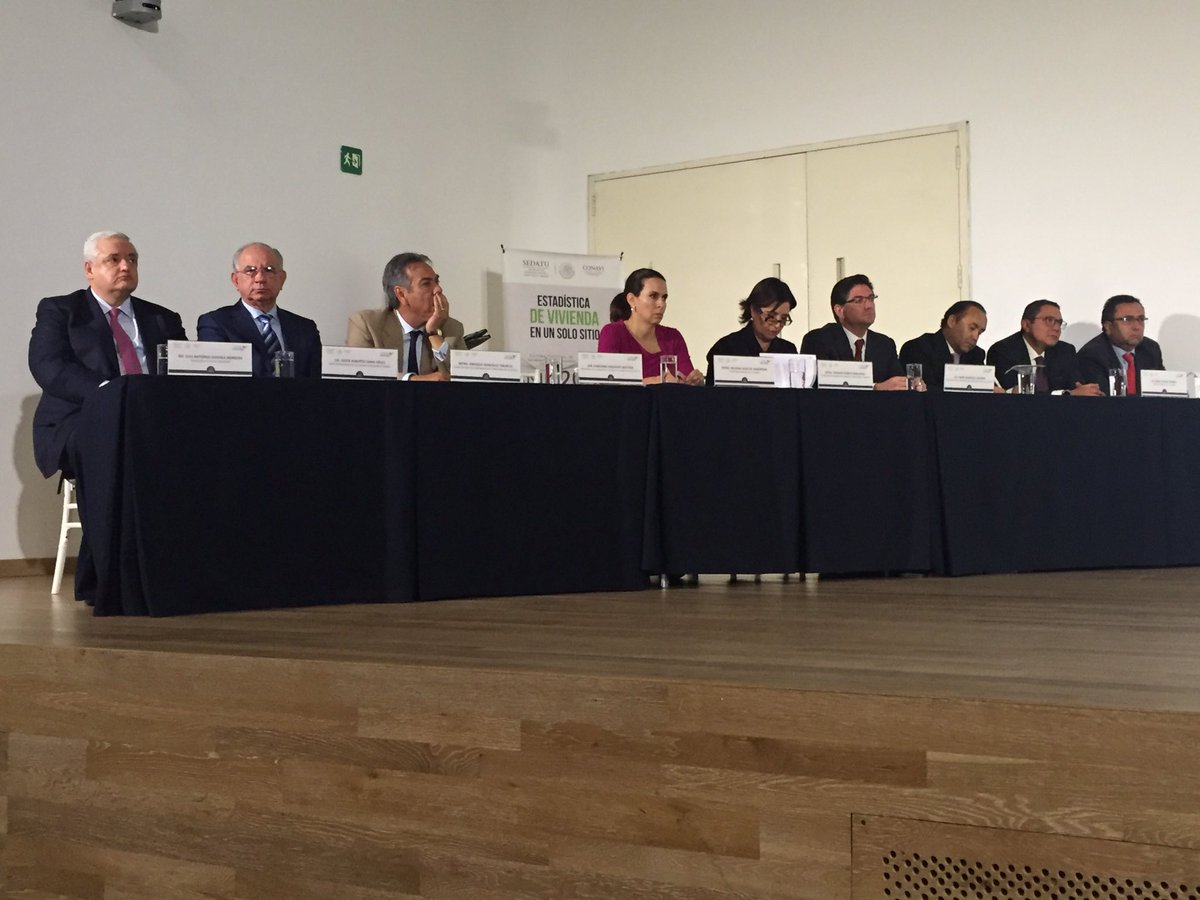 jfabusaid's tweet photo. @Rosario_Robles_ @caroviggiano @acanovelez @angel_islava @jesusalcantaran @PalomaSilvaDeA @lgodina Presentes #SNIV https://t.co/LqA0xeSG75
