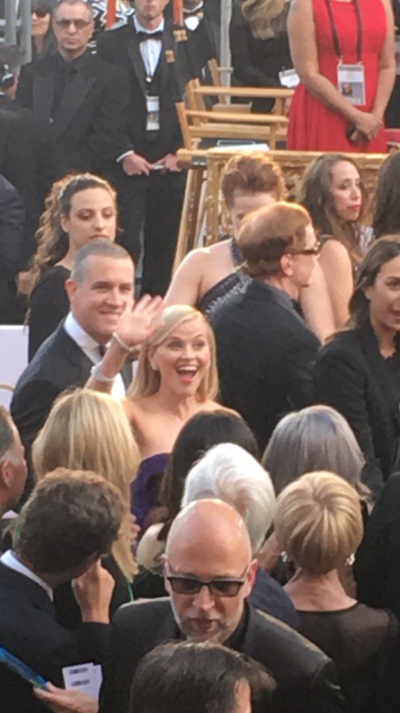 marilerie's tweet photo. Reese Witherspoon, very happy at #TheOscars @olv #Oscars2016 #peoplevips https://t.co/8OUbMnegkz
