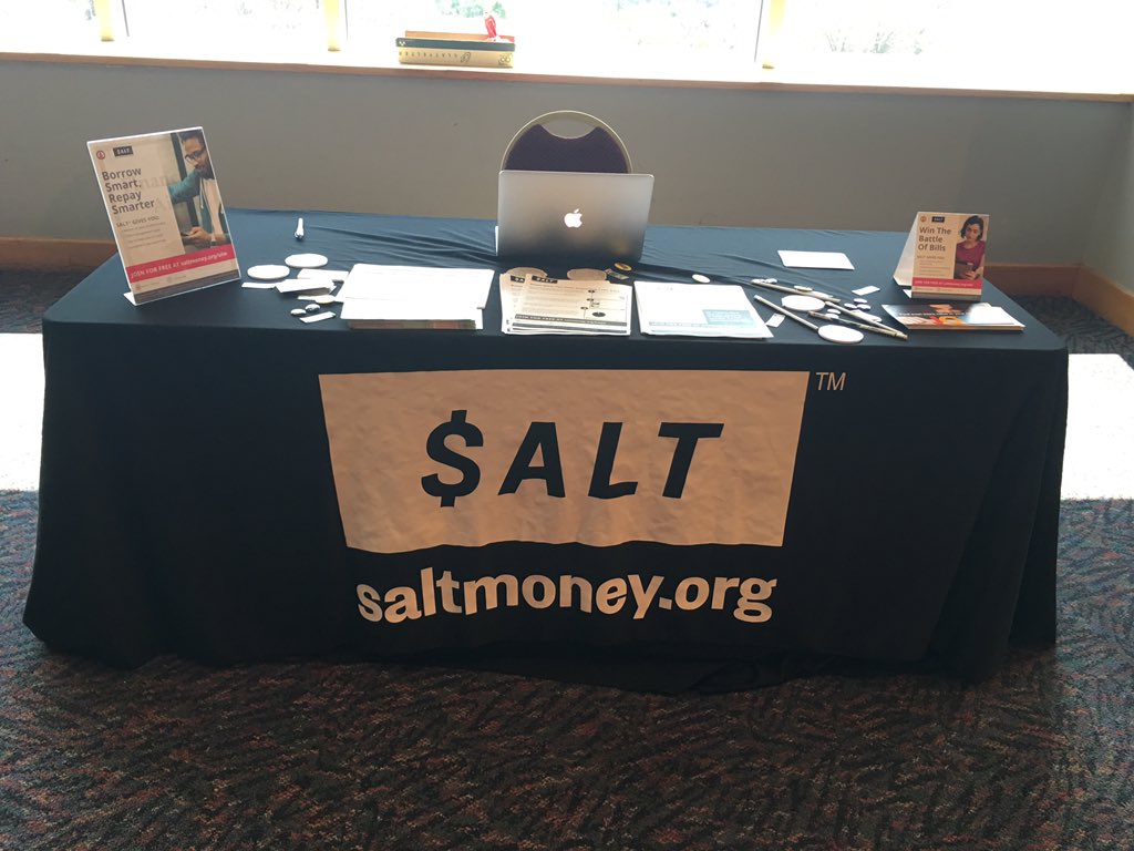 UIWFinancialAid's tweet photo. Be sure to check out the FA table at Senior Salute! #UIW #SENIORS #UIW17 https://t.co/CZfpaxasnN