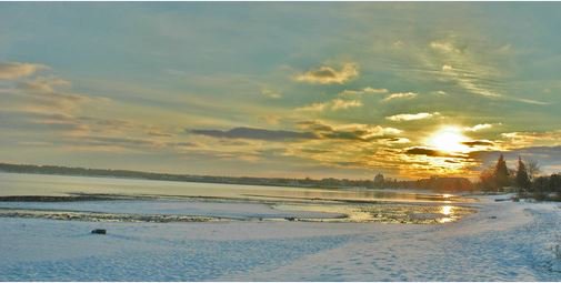 PureMichigan's tweet photo. LAST CALL! Last day to vote @TraverseCity as Greatest Midwest Town via @MidwestLiving. https://t.co/Tv3DhOBBYd https://t.co/JSA8N3eqKQ