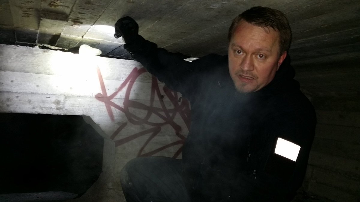 RattHole's tweet photo. Leap day caching inside the bridge. #geocaching @GoGeocaching @Geocaching_Pics https://t.co/iVHgLq1bFK