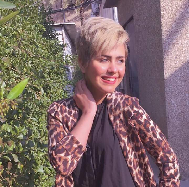 الانثى معزوفه الحياة ..~ 🎼🎼
فمن لايتقن العزف ..يبتعد عن اوتارها