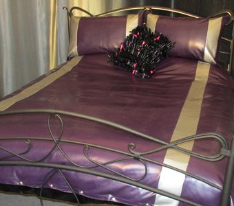 Between the Sheets tweet media