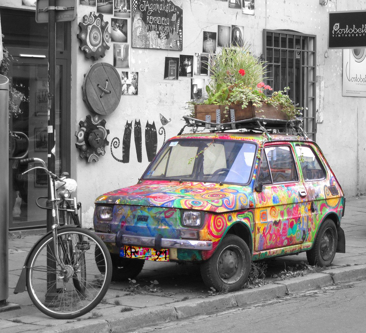 AutoAnything's tweet photo. The cars we drive say a lot about us #drivehappy #colorfulcars #colorful #art #artonacar #artonwheels https://t.co/D35Gux4Gti