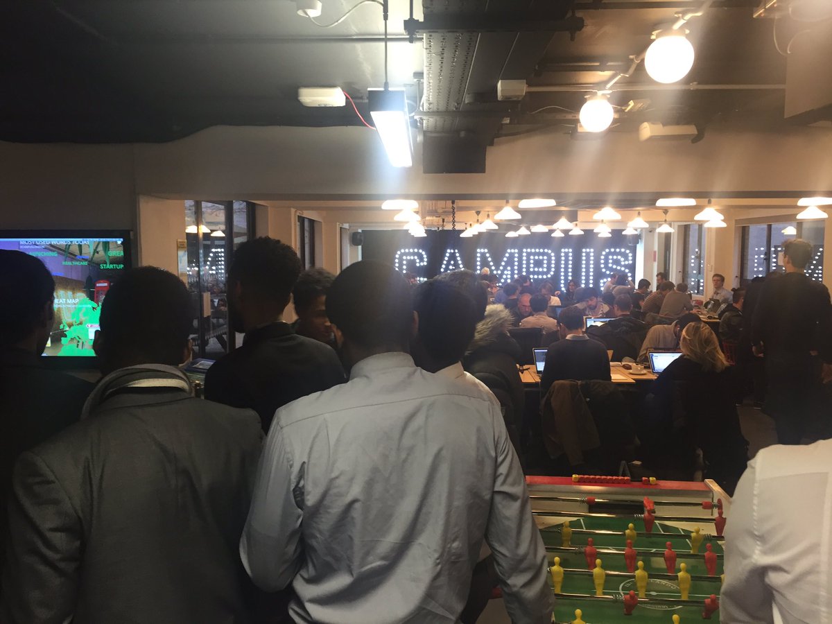 BDAYr12's tweet photo. @BDAYr13 &amp; Yr 12 visiting @CampusLondon to learn about social entrepreneurship and how to set up their own business! https://t.co/xvnlfjszS1