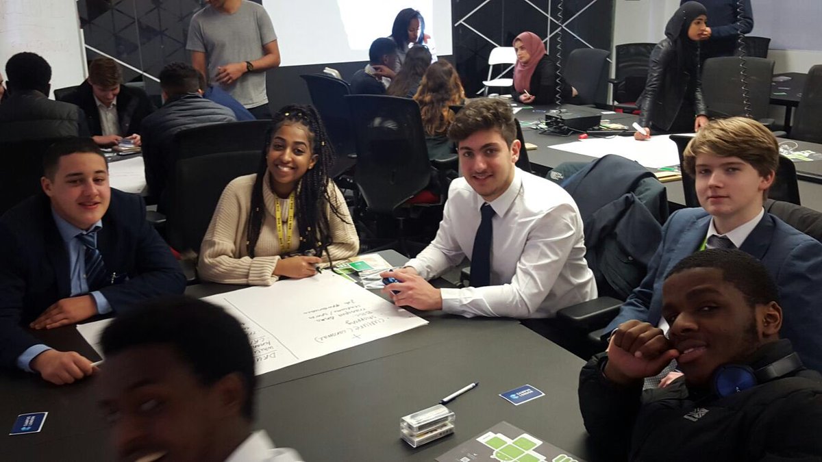 BDAYr12's tweet photo. @BDAYr13 &amp; Yr 12 visiting @CampusLondon to learn about social entrepreneurship and how to set up their own business! https://t.co/xvnlfjszS1