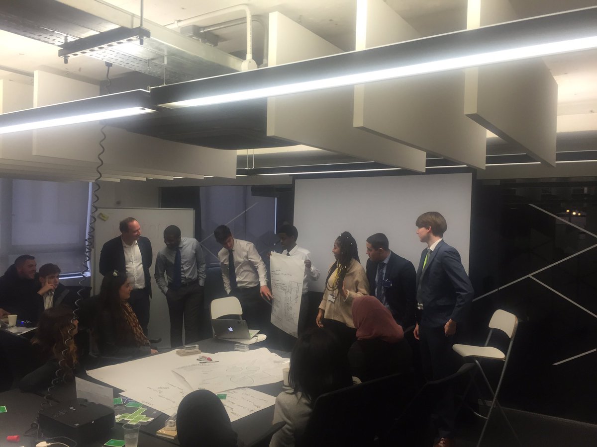 BDAYr12's tweet photo. @BDAYr13 &amp; Yr 12 visiting @CampusLondon to learn about social entrepreneurship and how to set up their own business! https://t.co/xvnlfjszS1