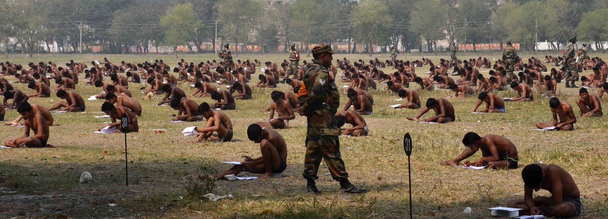 Armée indienne :tout le monde en calbard. CcZN_xsUAAAz43h