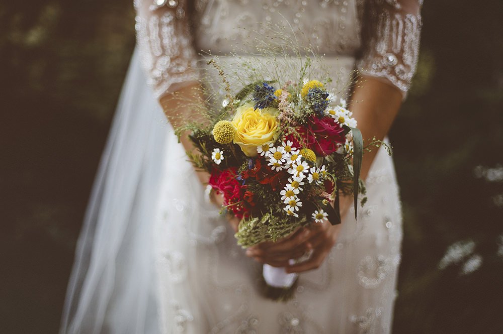 RockMyWedding's tweet image. Gorgeous images from @AThingLikeThat_ and a stunning @jennypackham 'Tuberose' gown rockmywedding.co.uk/sarah-paul-2/