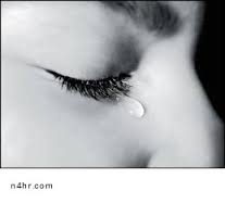 بِدِلَأّ مَنِ مََّسحٌ دِمَوِګ ګلَ مَرةّ,أمََّسحٌ مَنِ فِّيِّ حٌيِّأّتّګ يِّتَّّسبِيِّبِ بِهِذّهِ أّلَدِمَعٌ😢