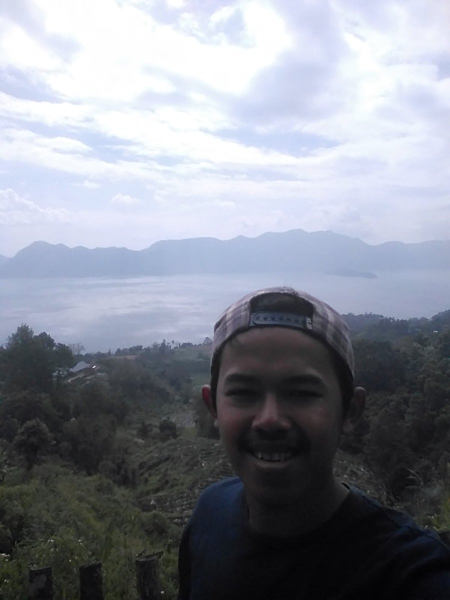 khaedar1's tweet photo. jalan jalan di sumbar hahahah https://t.co/tTlpErkspa