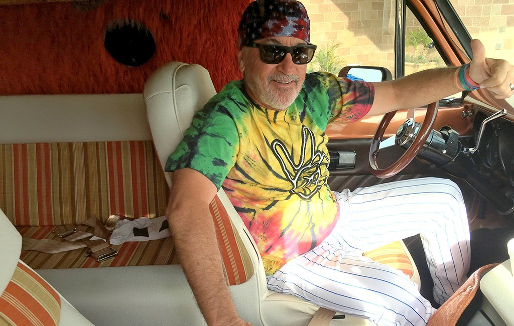 .<a href="/CubsJoeMadd/">Joe Maddon archived</a>’s feeling the love. #SpringTraining ✌️