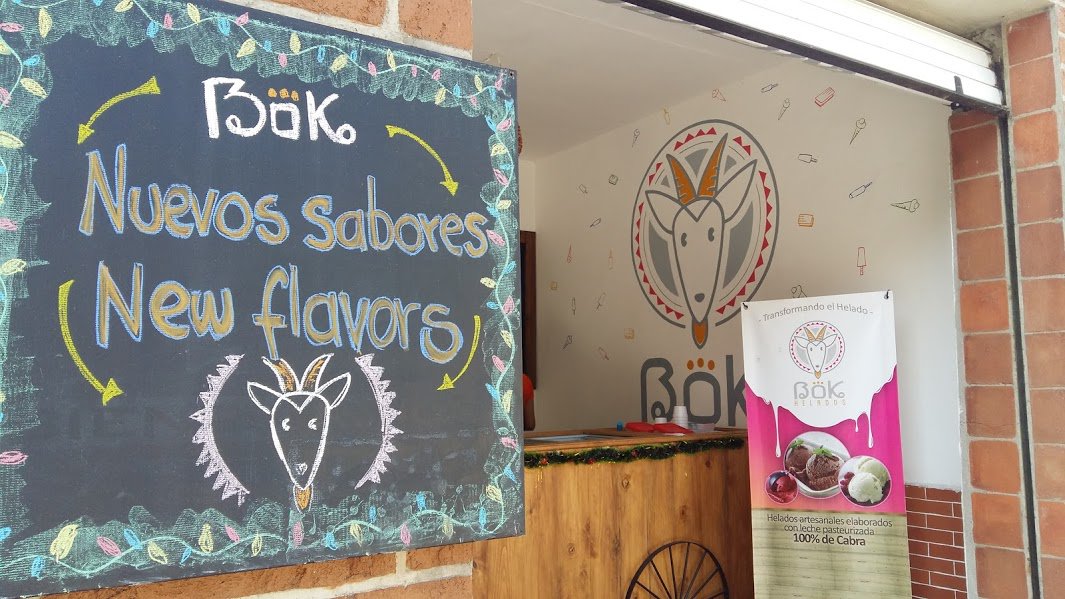 heladosbok's tweet photo. Regresamos al Twitter. visitanos en Ajijic, a un costado de la plaza principal #transformandoelhelado https://t.co/jwjtvZDL4N