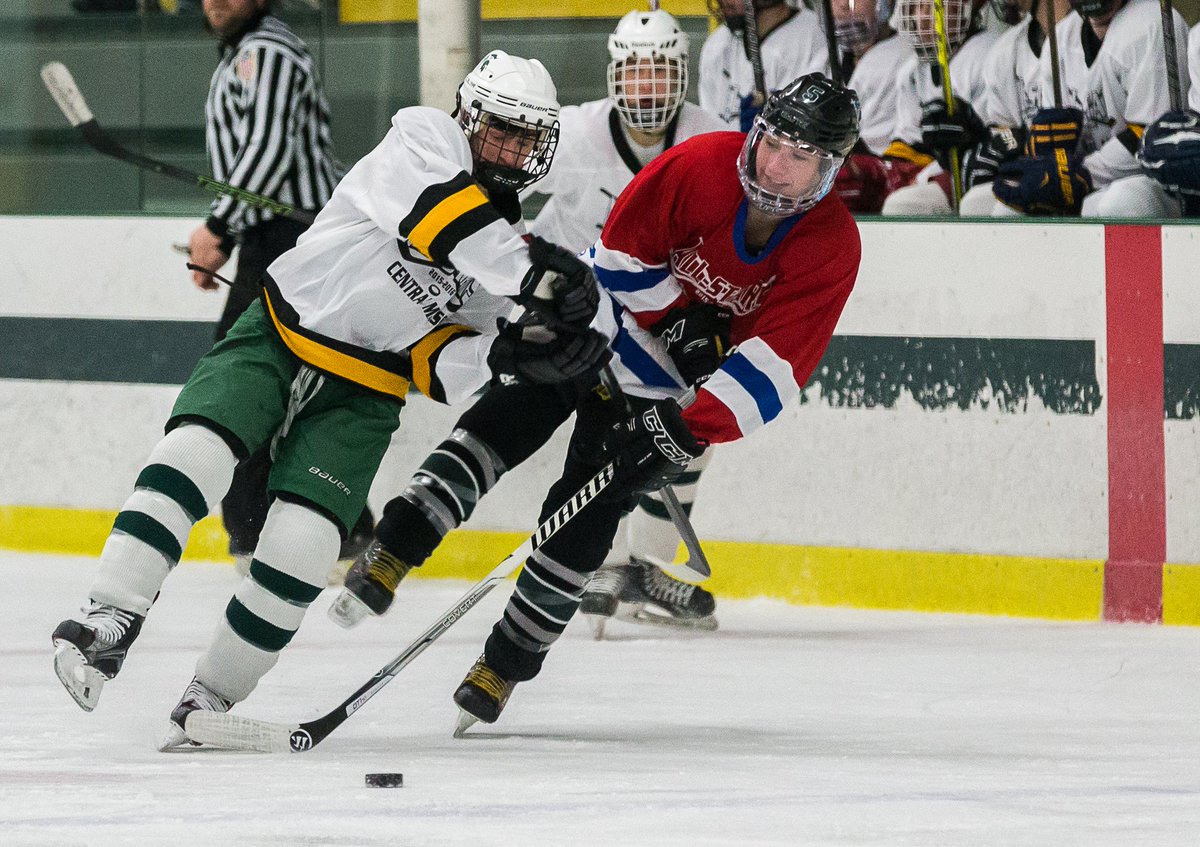 GaryFournier2's tweet photo. Photo from Sunday's Central Mass. Division 3A all-star boy's ice hockey game between the North and South. https://t.co/A82e935n5J