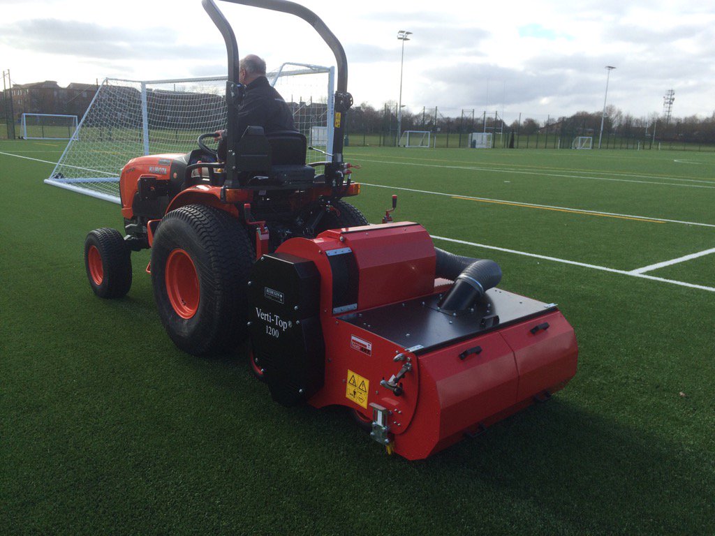RedeximUK's tweet photo. The machinery has been installed at Kent Universities new @SCSlatter 3G pitch today #goodmaintenance https://t.co/WAfNt5mNBR