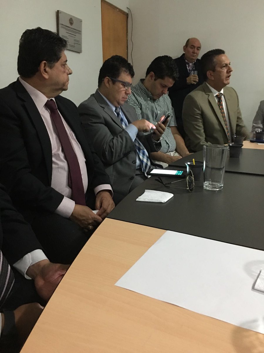 ContraloriBello's tweet photo. En el Consejo de Gobierno socializando el Plan General de Auditorías @JulioContralor @AlcaldiadeBello @CesarSuarezM_ https://t.co/flELaazrcO