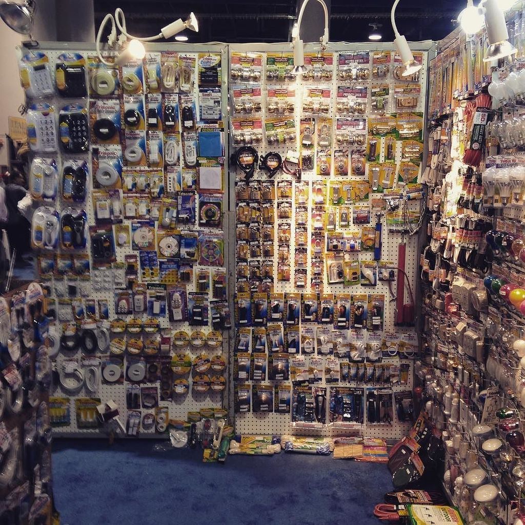 bovinzorin's tweet photo. #nevada #lasvegas #vegas #casino Our newest assortment of locks. Stop by booth #su1322. #day2 #geterdone #asdmarket… https://t.co/f93cMK4bkY