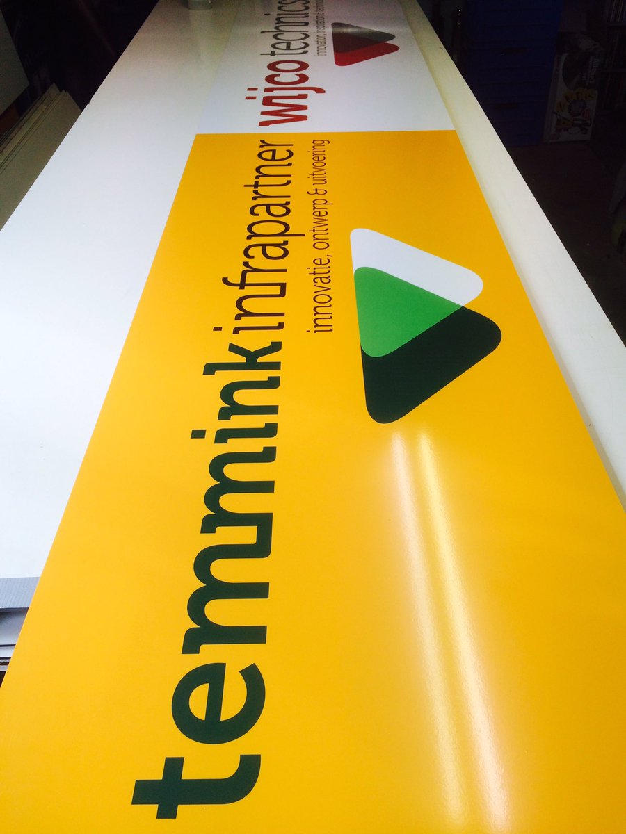 Ook <a href="/TemInfrapartner/">Temmink Infrapartner</a> en <a href="/WijcoTechnics/">Wijco Technics</a> komen bij <a href="/Saasveldia/">VV Saasveldia</a> te hangen #hoofdveld #kunstgras #Saasveld