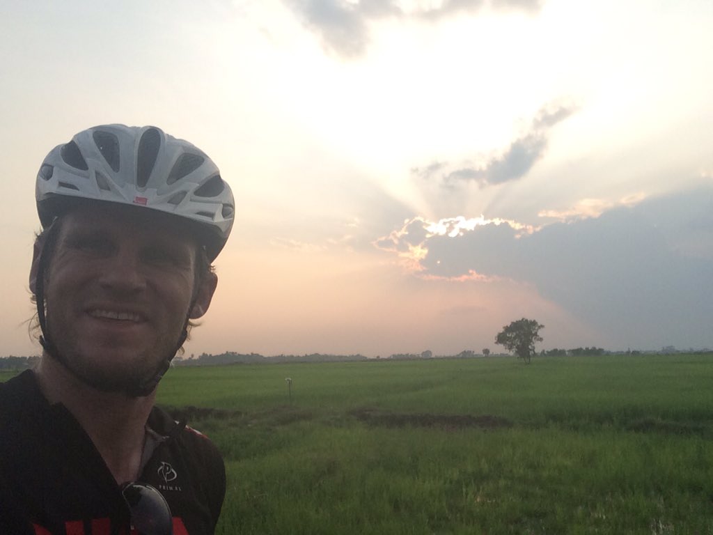 SuttonEd's tweet image. I'm in Yangon (Rangoon) already! From the border at Mae Sot, in 3 days. #Myanmar #cyclingtheworld