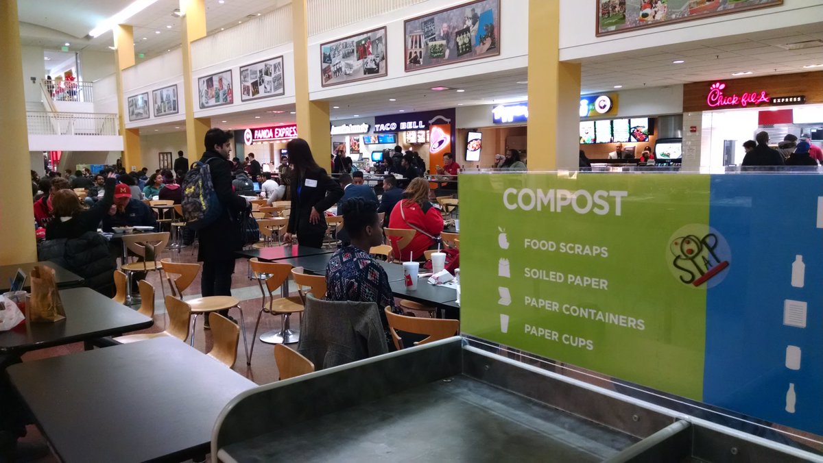 SPAP_UMD's tweet image. Spap intervenes the Stamp! #SpapInterventionUMD #4marzocasaabiertaUMD