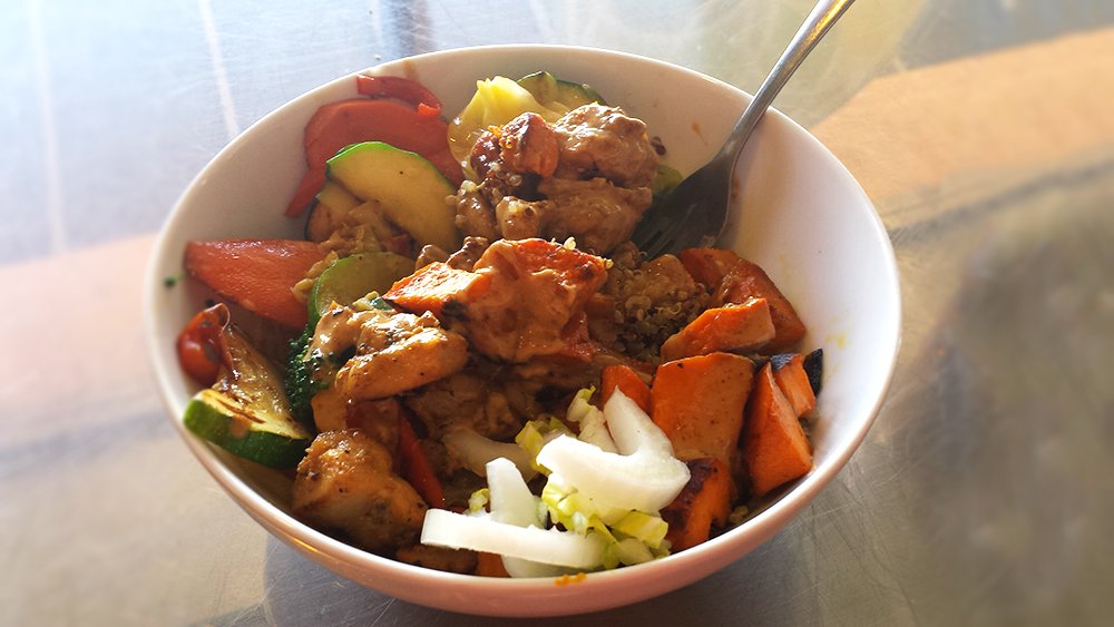 Lunch idea: Protein bowls at <a href="/kaleidoscopejuc/">Kaleidoscope Juice</a> ow.ly/YOaqG