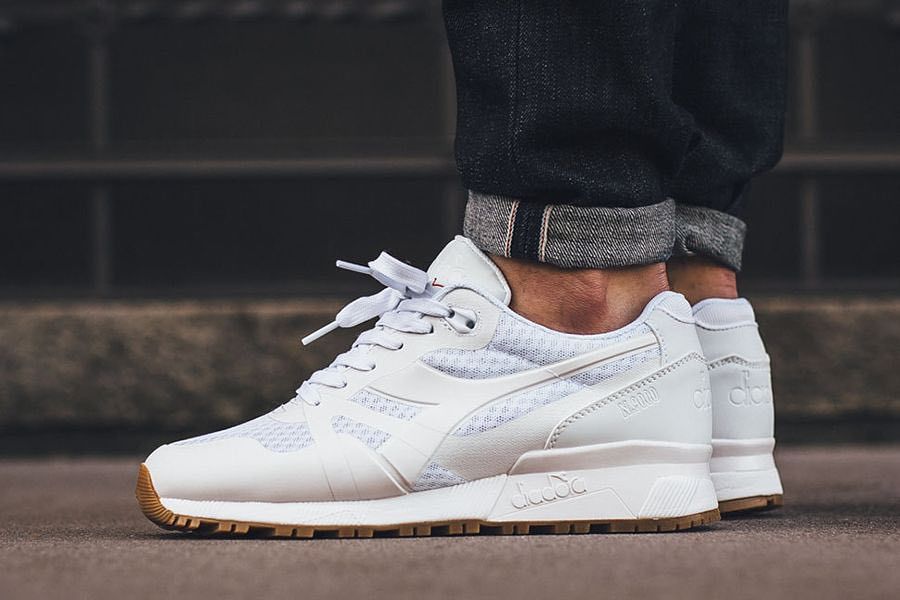 REGALIZFUNWEAR's tweet photo. #Boom 💣💣💥💥 @diadoraofficial #N9000 MM #White ya disponible 😍😍 solo en 👉🏽📍C/ Cano 5 #LasPal… https://t.co/1P15VzFfe7 https://t.co/EB6ZHAqz2v