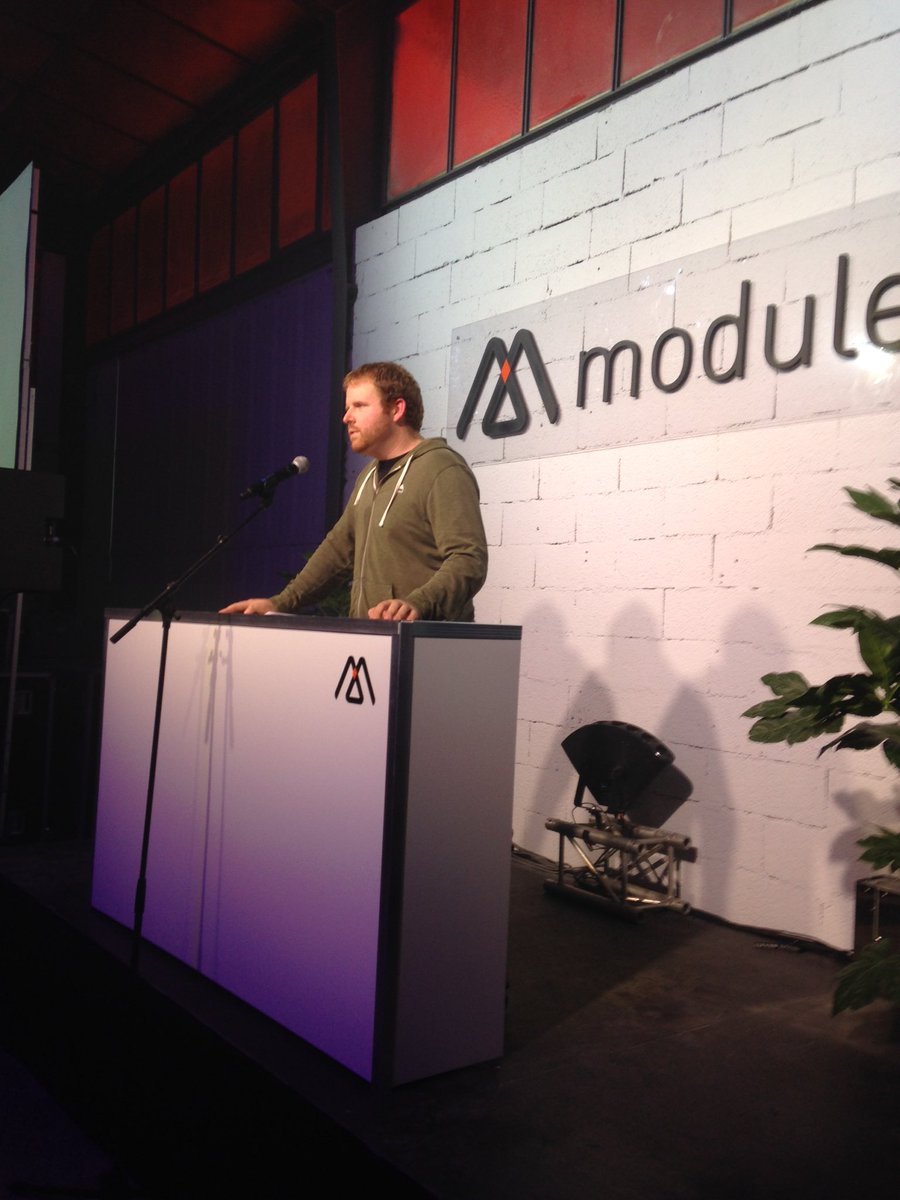 jeerodunno's tweet photo. A l'inauguration #module_d https://t.co/ZCsBNSGDT5