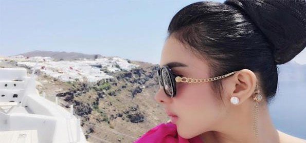 Rahasiakan Pacar, Syahrini Targetkan Menikah Tahun Ini -  arenamusik.com/infotainment/r…