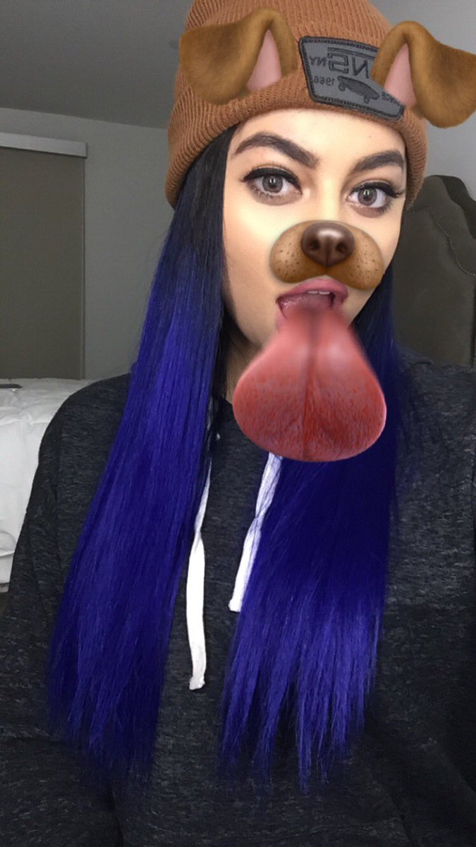 simplynessa15's tweet photo. New hair 🌊💧☄ https://t.co/qyH8VPCcMd